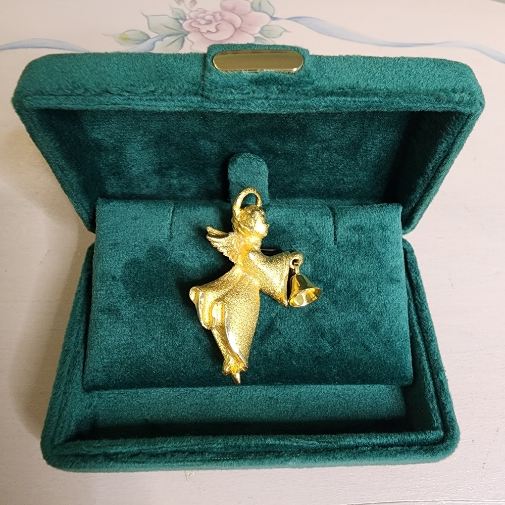 Signed Vintage Brooch Angel, Vintage Jewelry, Christmas, Holidays, Jewellery
